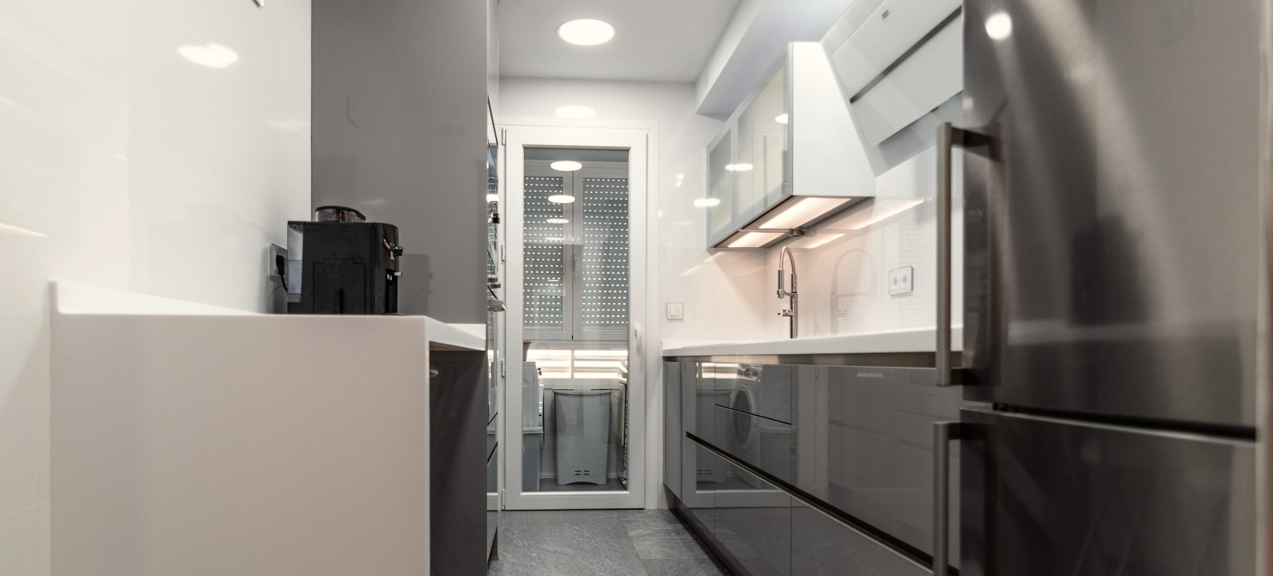 laser gris perla brillante